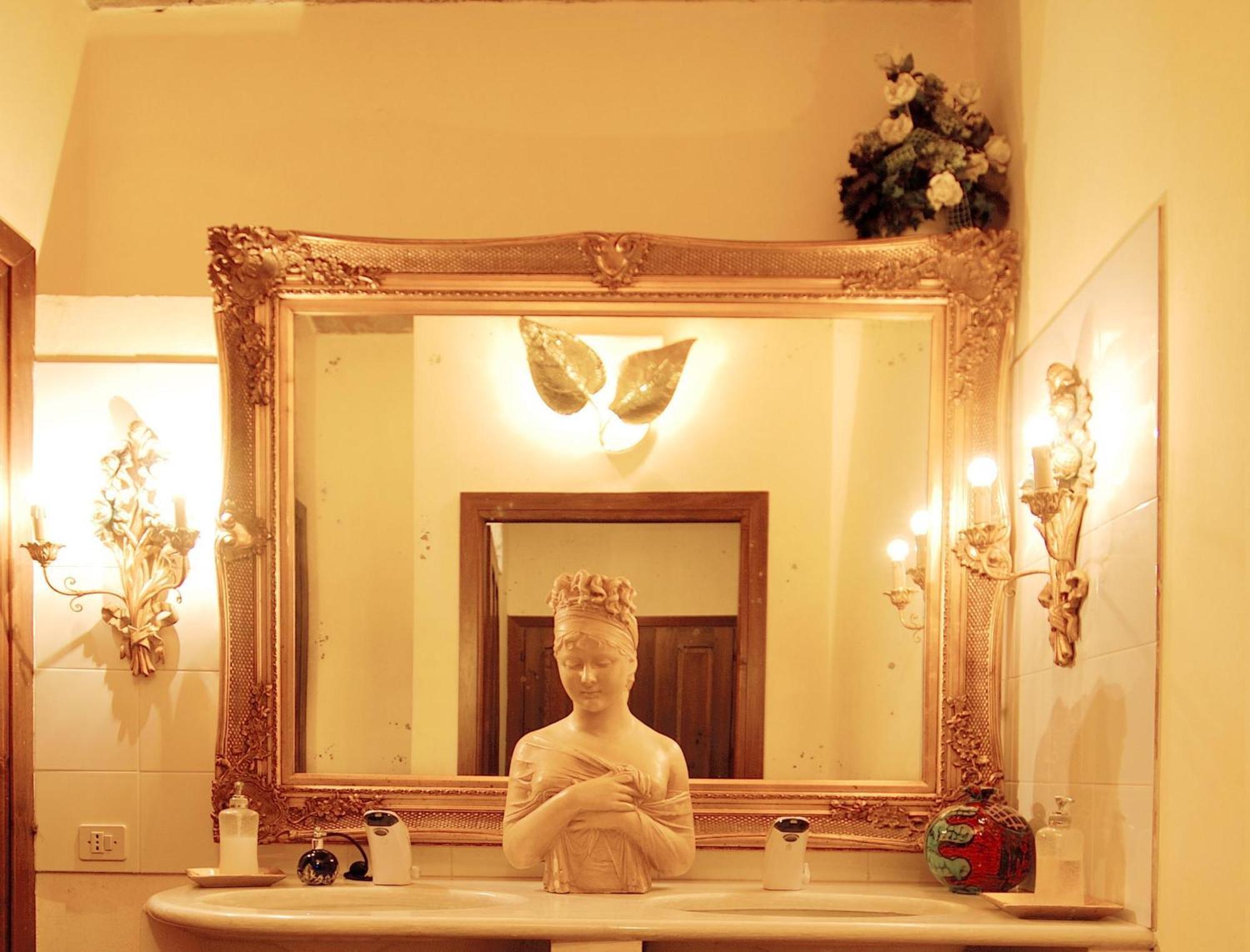Villa La Favorita Альба Экстерьер фото